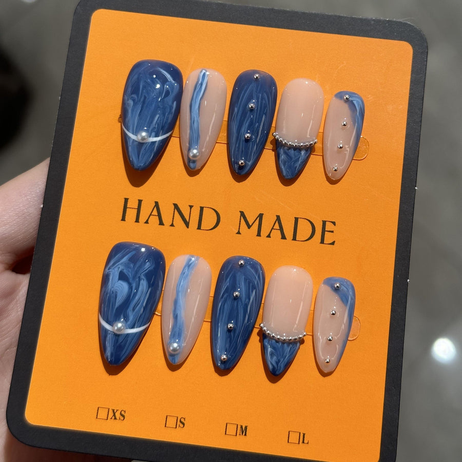 RareGoddess Handcrafted Press-On Nails 深海杏仁