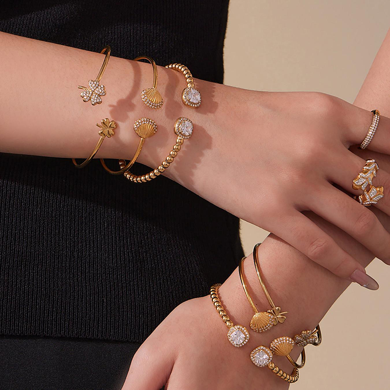 Women's 18K gold plated bracelet, tennis bracelet, suitable for women, fashionable and non-fading stainless steel gold bangle accessories, designer jewelry