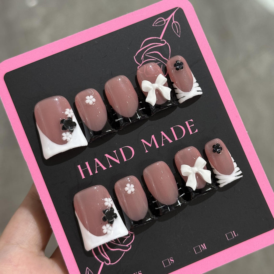 RareGoddess Handcrafted Press-On Nails 鸭嘴16