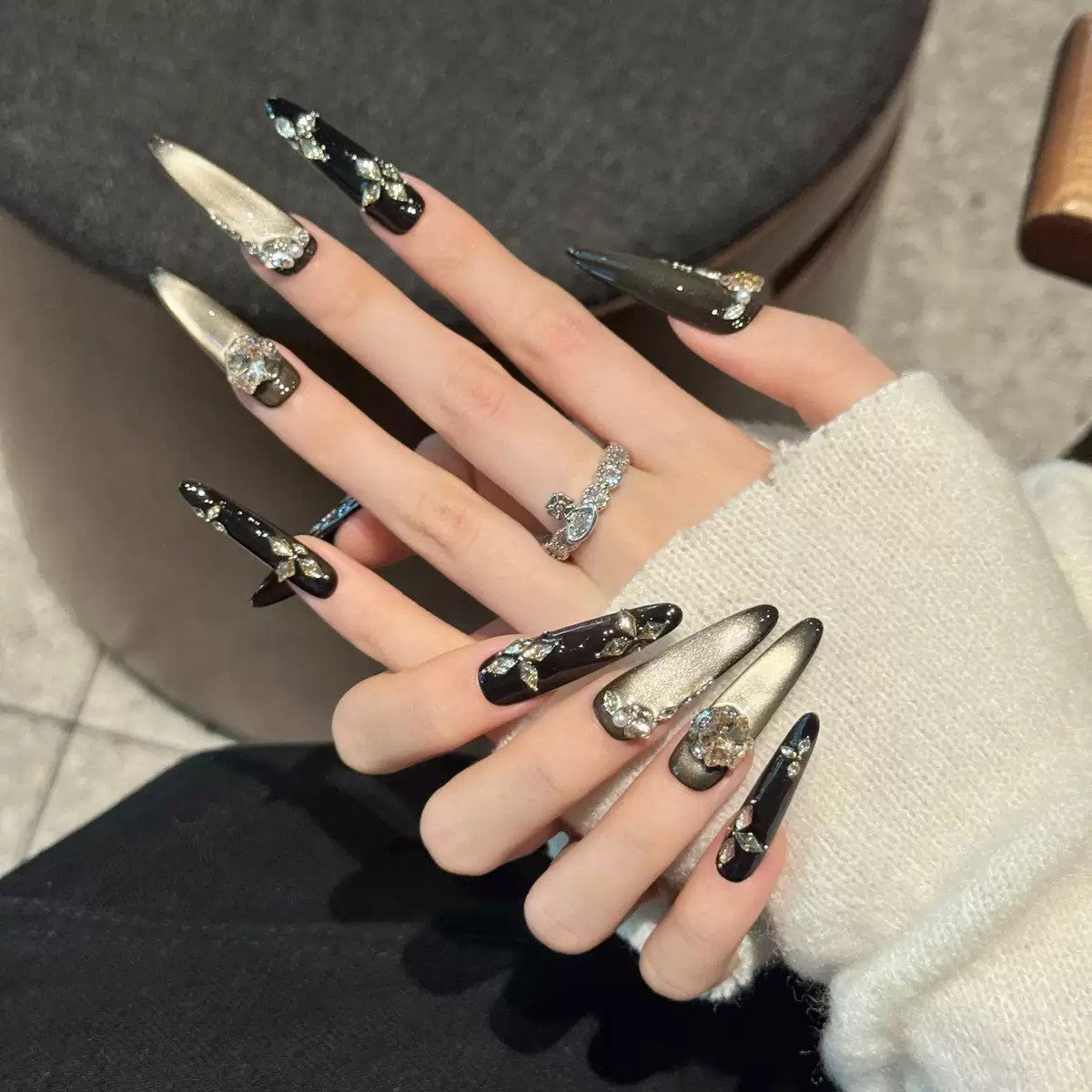 RareGoddess Handcrafted Press-On Nails YH-39
