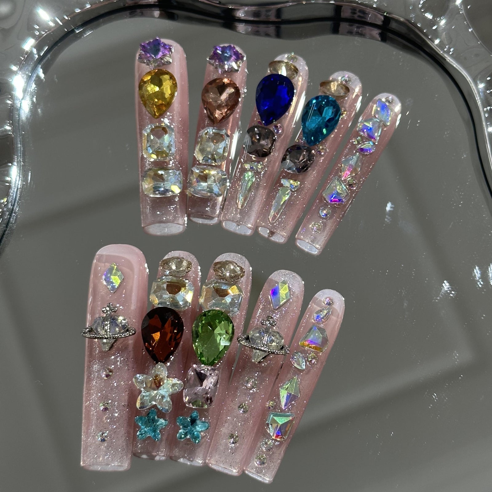 RareGoddess Handcrafted Press-On Nails 水管-B