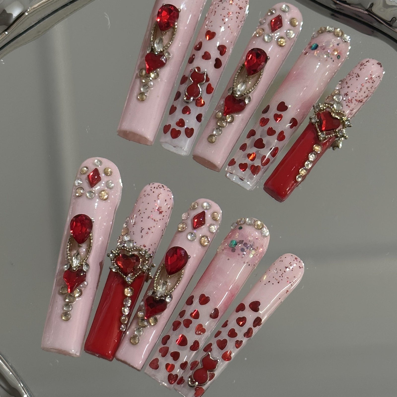 RareGoddess Handcrafted Press-On Nails 水管-D