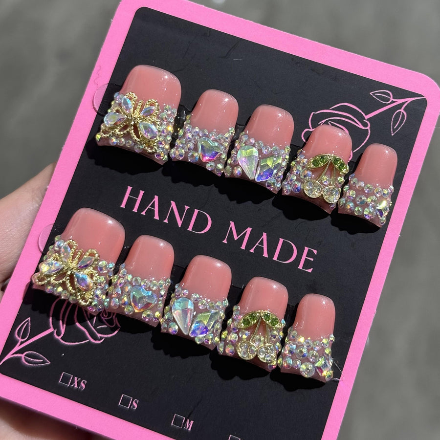 RareGoddess Handcrafted Press-On Nails 鸭嘴70