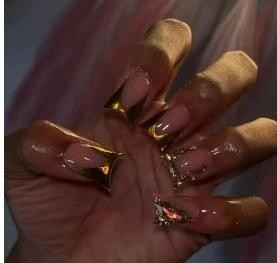 RareGoddess Handcrafted Press-On Nails image_019_1