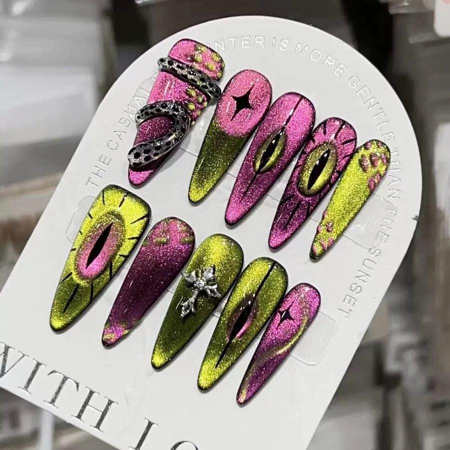 RareGoddess Handcrafted Press-On Nails DRS-11